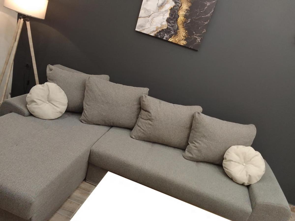 Lusso Apartment - City Center 베리아 외부 사진