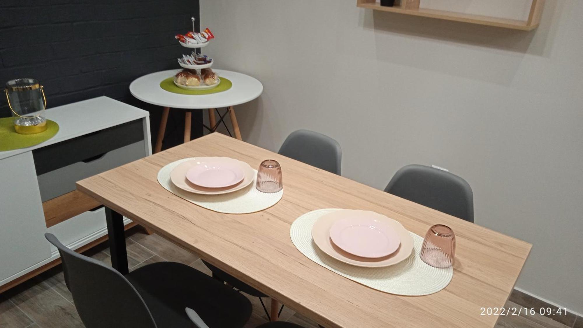 Lusso Apartment - City Center 베리아 외부 사진