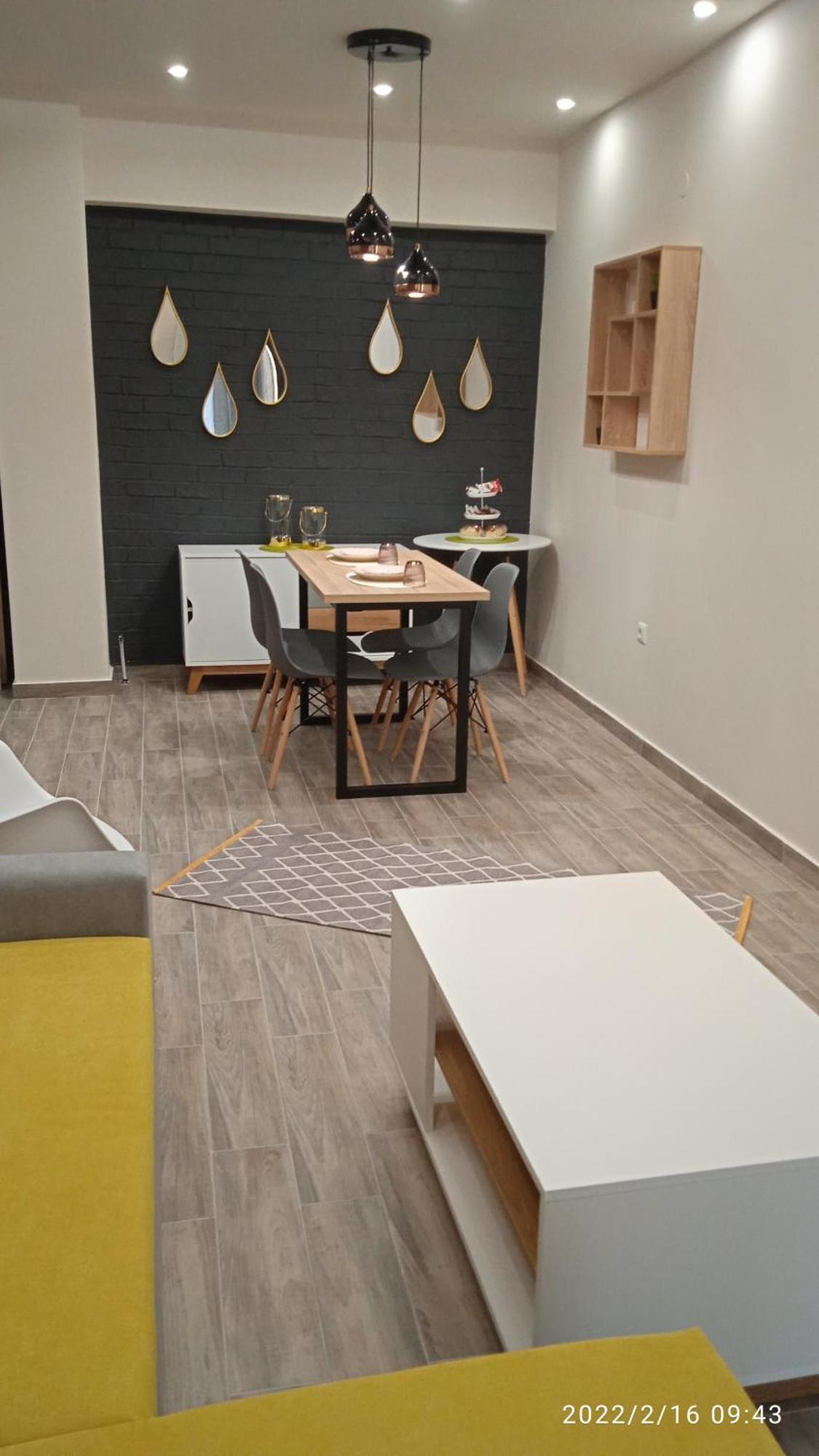 Lusso Apartment - City Center 베리아 외부 사진